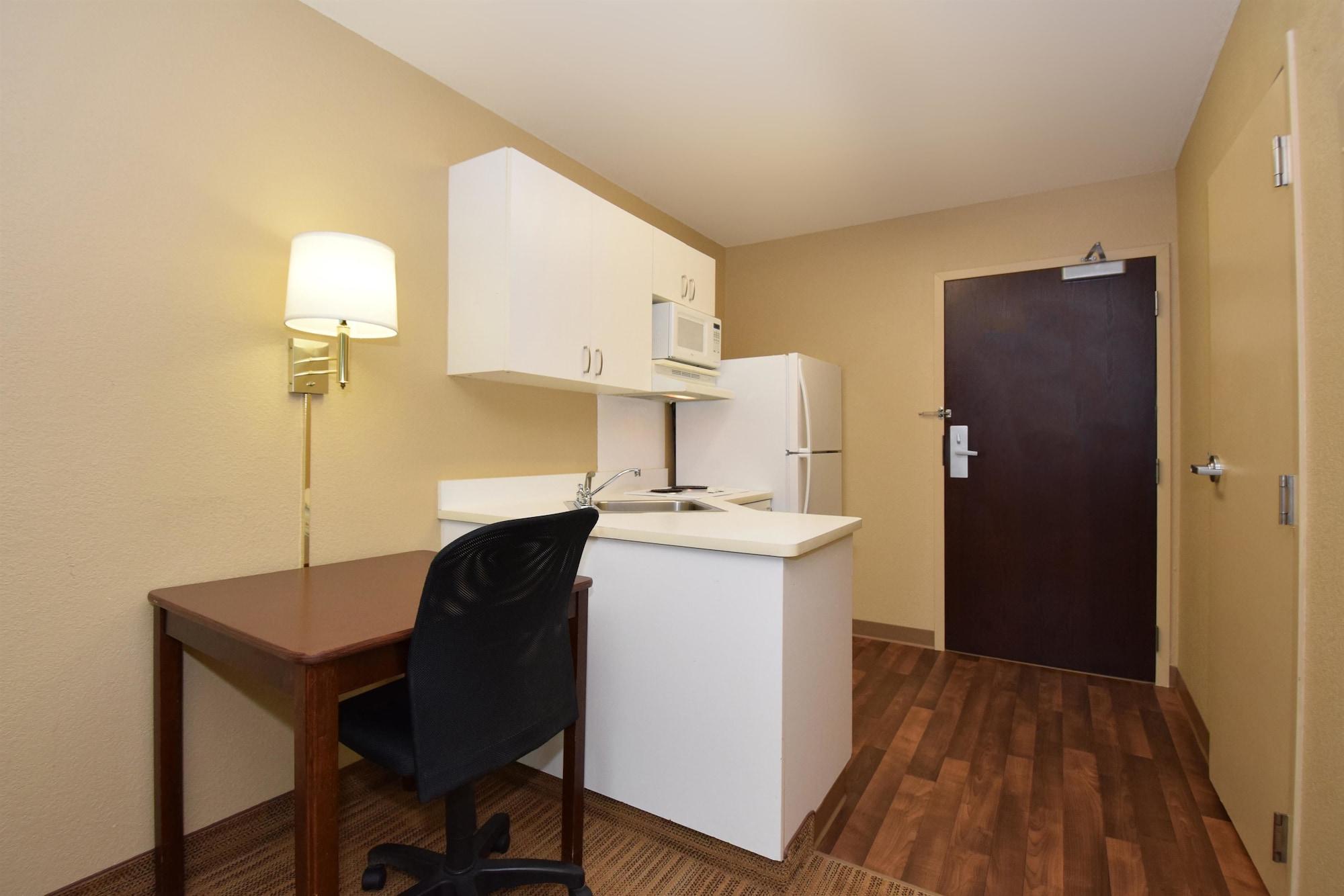 Extended Stay America Suites - Rockford - I-90 Exterior photo