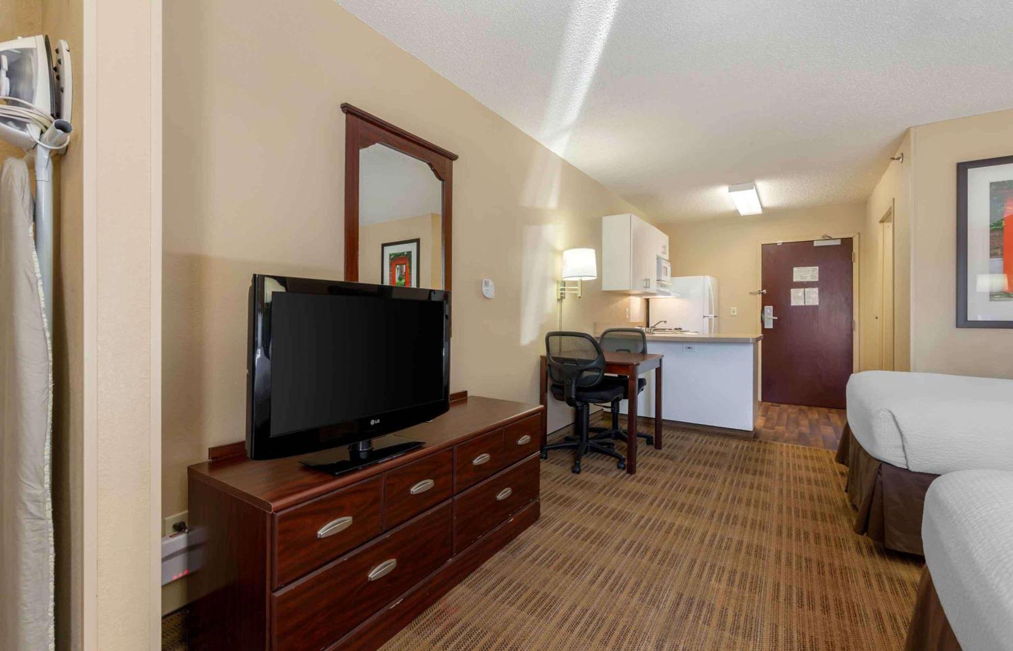 Extended Stay America Suites - Rockford - I-90 Exterior photo