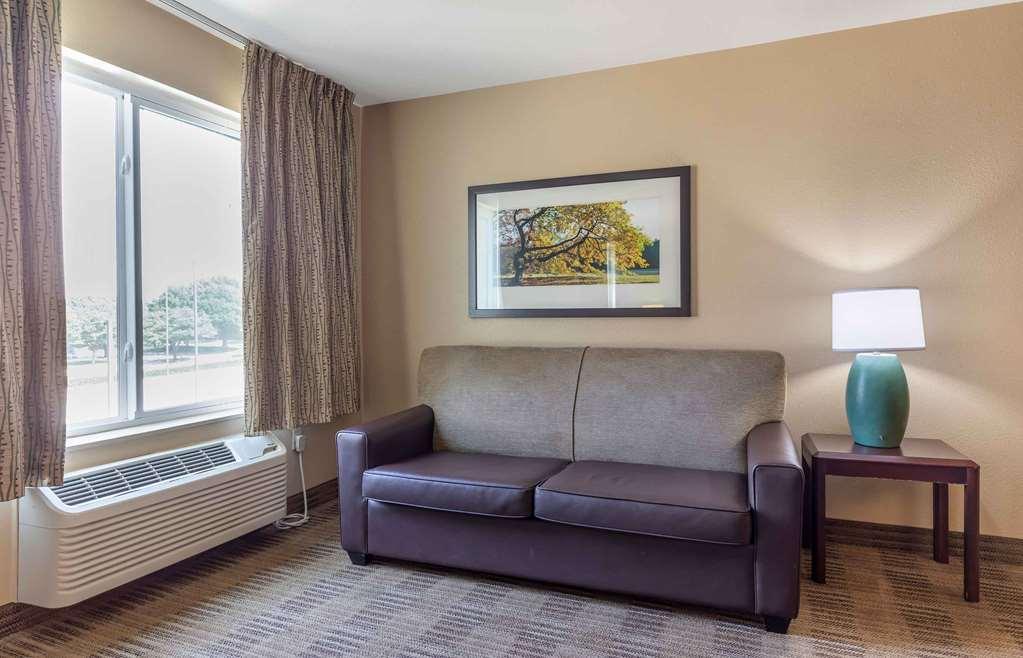 Extended Stay America Suites - Rockford - I-90 Room photo